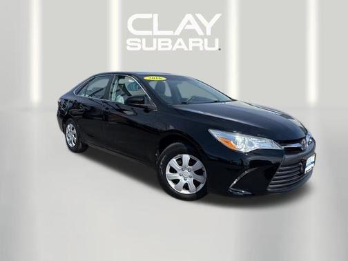 Midnight Black Metallic 2016 Toyota Camry LE