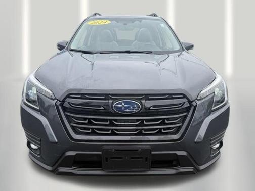 Magnetite Gray Metallic 2024 Subaru Forester Limited