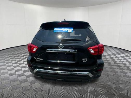 2019 Nissan Pathfinder SV