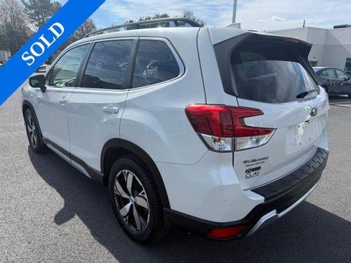 Crystal White Pearl 2021 Subaru Forester Touring