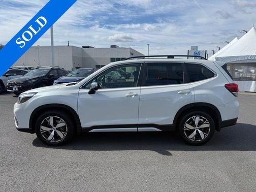 Crystal White Pearl 2021 Subaru Forester Touring