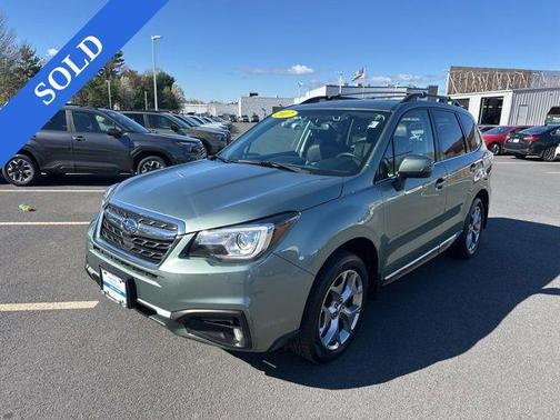 Jasmine Green Metallic 2017 Subaru Forester 2.5i Touring
