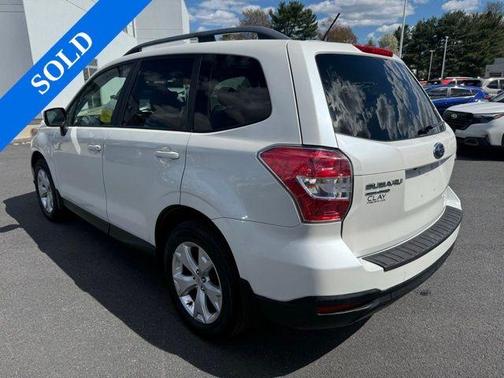 Satin White Pearl 2015 Subaru Forester 2.5i Premium