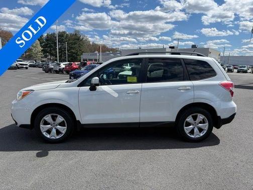 Satin White Pearl 2015 Subaru Forester 2.5i Premium