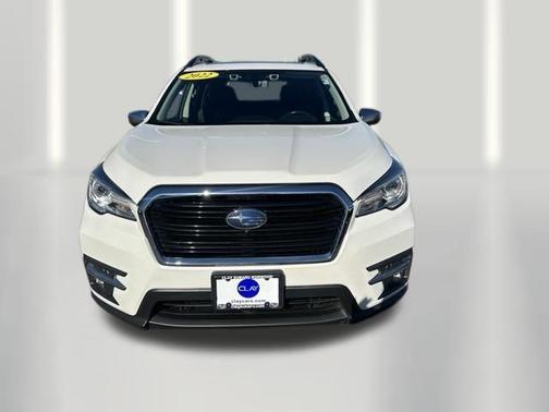 Crystal White Pearl 2022 Subaru Ascent Touring 7-Passenger