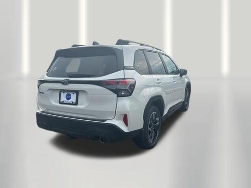 Crystal White Pearl 2026 Subaru Forester Limited
