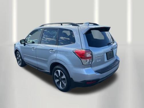 Ice Silver Metallic 2018 Subaru Forester 2.5i Limited