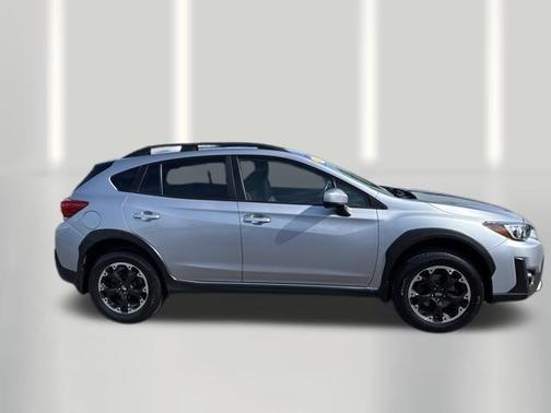 Ice Silver Metallic 2021 Subaru Crosstrek Premium