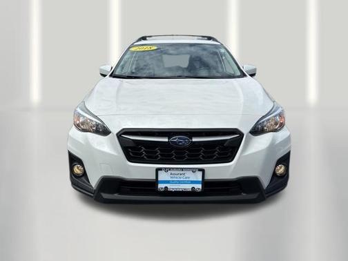 Crystal White Pearl 2018 Subaru Crosstrek 2.0i Premium