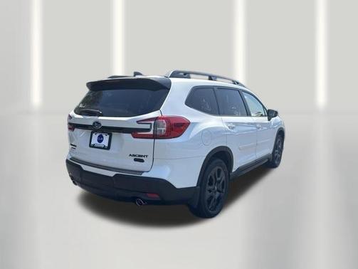 Crystal White Pearl 2026 Subaru Ascent Onyx Edition Touring