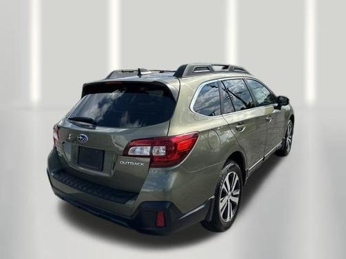 Wilderness Green Metallic 2019 Subaru Outback 2.5i Limited
