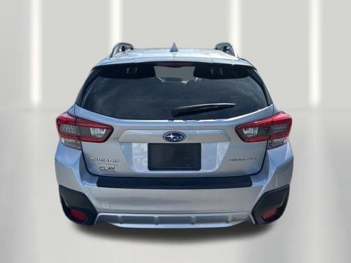 Ice Silver Metallic 2022 Subaru Crosstrek Premium