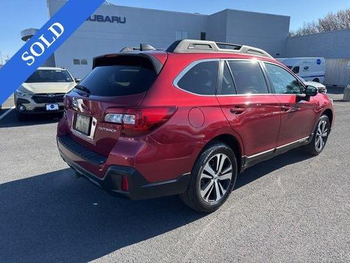 Crimson Red Pearl 2019 Subaru Outback 2.5i Limited