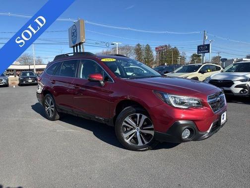 Crimson Red Pearl 2019 Subaru Outback 2.5i Limited
