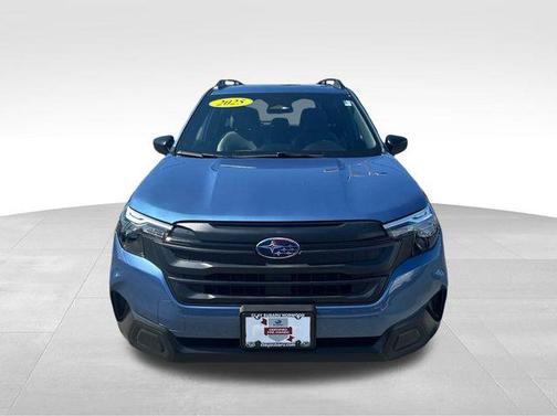 2025 Subaru Forester Base