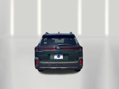 Deep Emerald Green 2026 Subaru Outback Premium