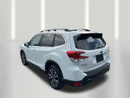 Crystal White Pearl 2019 Subaru Forester Limited