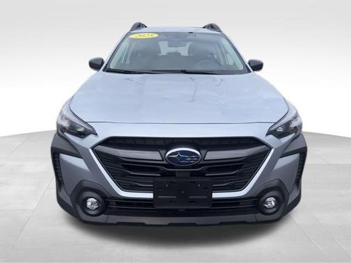 2025 Subaru Outback Base