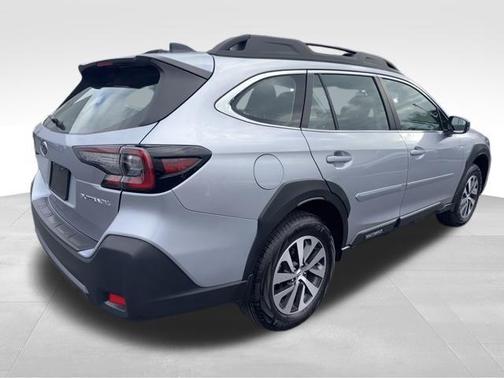 2025 Subaru Outback Base