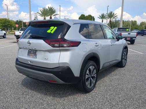 2021 Nissan Rogue SV