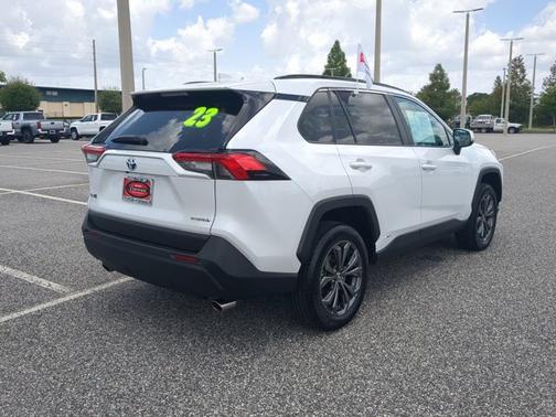 2023 Toyota RAV4 Hybrid XLE Premium