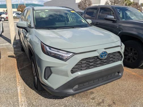 2023 Toyota RAV4 Hybrid XLE