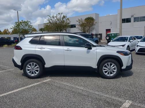 Wind Chill Prl 2026 Toyota Corolla Cross LE