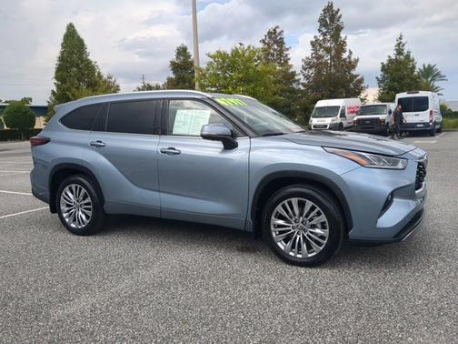 2024 Toyota Highlander Platinum