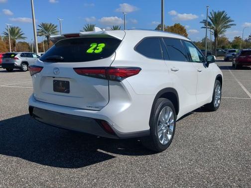 2023 Toyota Highlander Limited