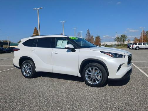 2023 Toyota Highlander Limited
