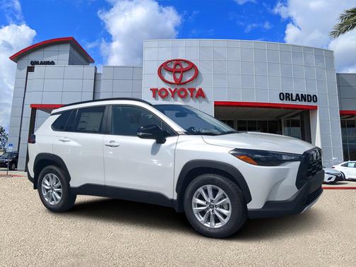 2026 Toyota Corolla Cross LE