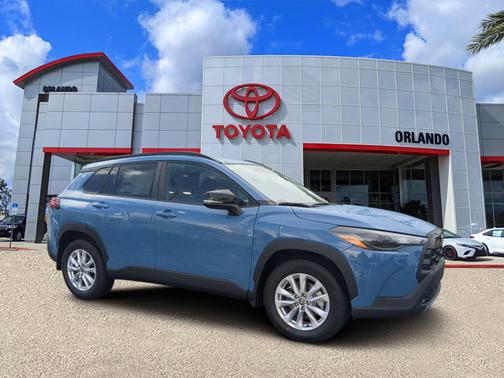2026 Toyota Corolla Cross LE