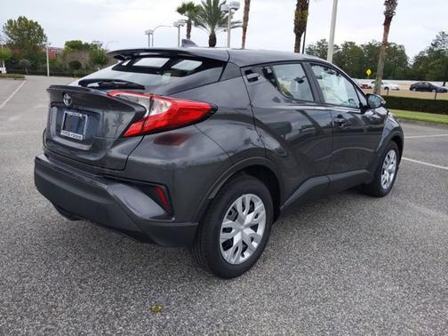 2021 Toyota C-HR LE