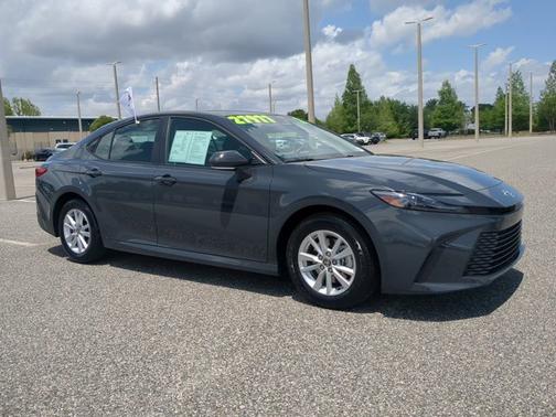 Underground 2025 Toyota Camry LE