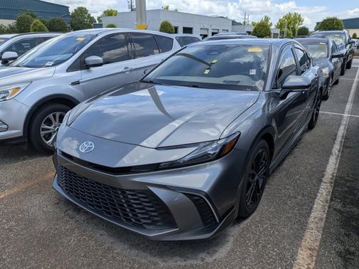 Heavy Metal 2025 Toyota Camry SE