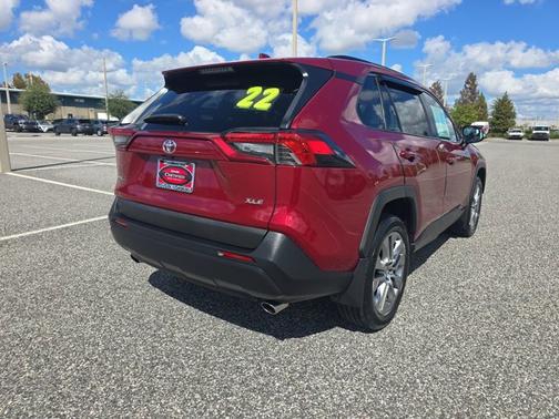 2022 Toyota RAV4 XLE Premium
