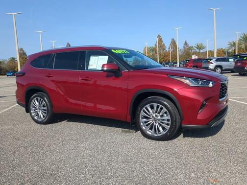 2024 Toyota Highlander Platinum
