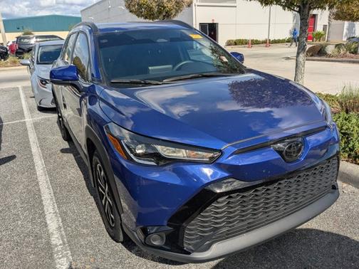 2024 Toyota Corolla Cross Hybrid SE