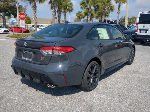 2026 Toyota Corolla Hybrid SE