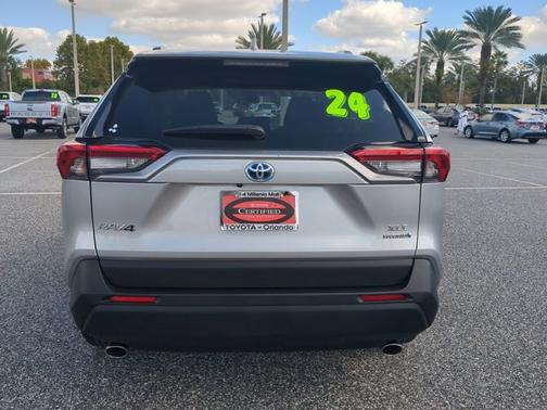 2024 Toyota RAV4 Hybrid XLE