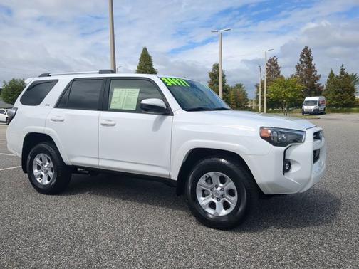 2024 Toyota 4Runner SR5