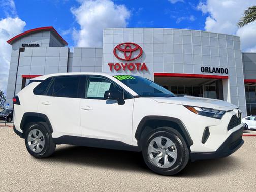 2023 Toyota RAV4 LE