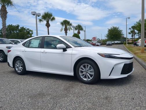 Ice 2026 Toyota Camry LE