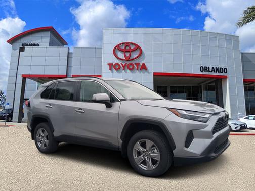2025 Toyota RAV4 XLE