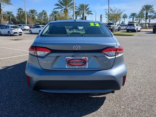 2022 Toyota Corolla LE