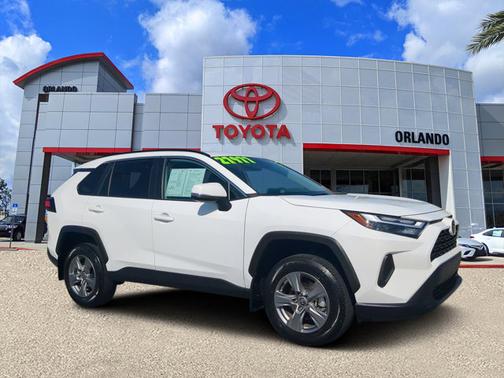 2024 Toyota RAV4 XLE