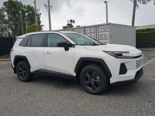 Ice 2026 Toyota RAV4 LE