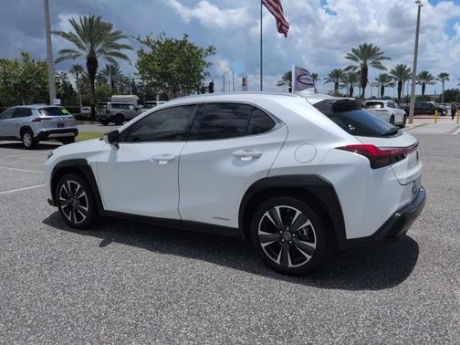 White Pearl 2020 Lexus UX 250h Base