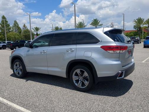 2019 Toyota Highlander Limited Platinum
