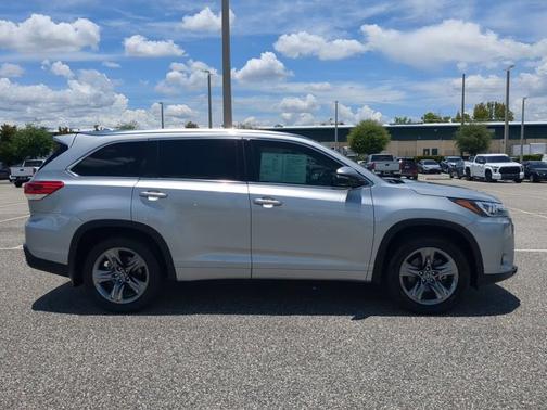 2019 Toyota Highlander Limited Platinum